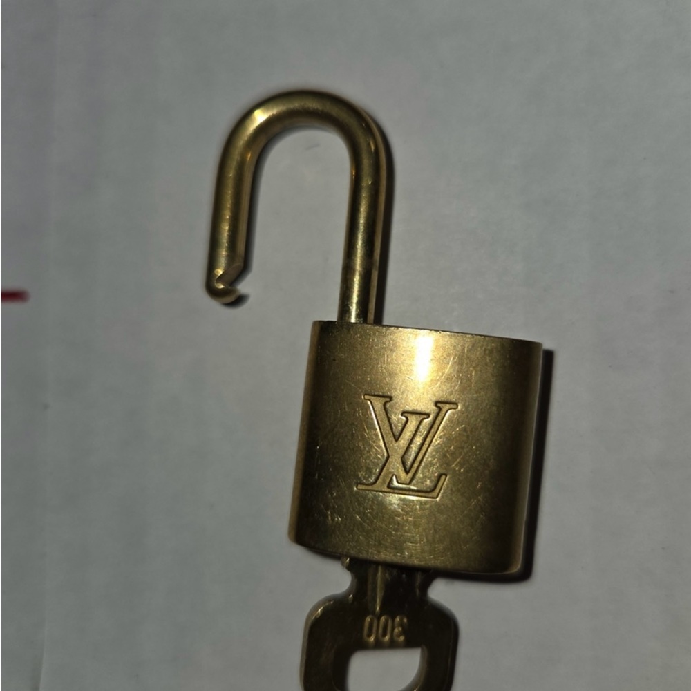 Louis Vuitton Gold Lock and key #300.